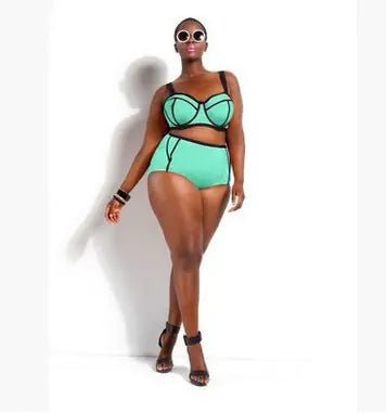 Plus Size Solid Color Bikini Split Swimsuit - Dakdouksson