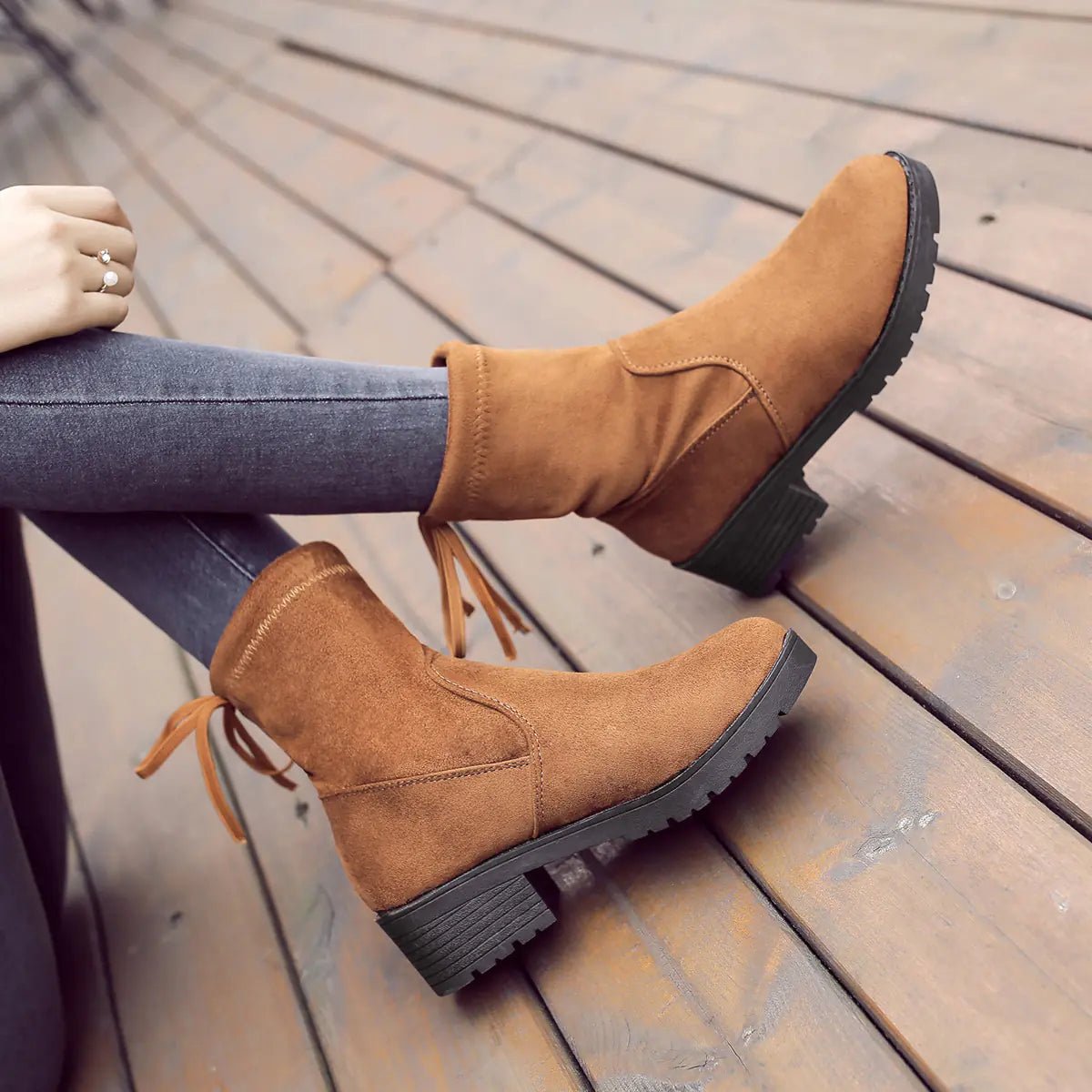 Suede Chunky Heel Slip - Resistant Mid - Calf Martin Boots - Dakdouksson