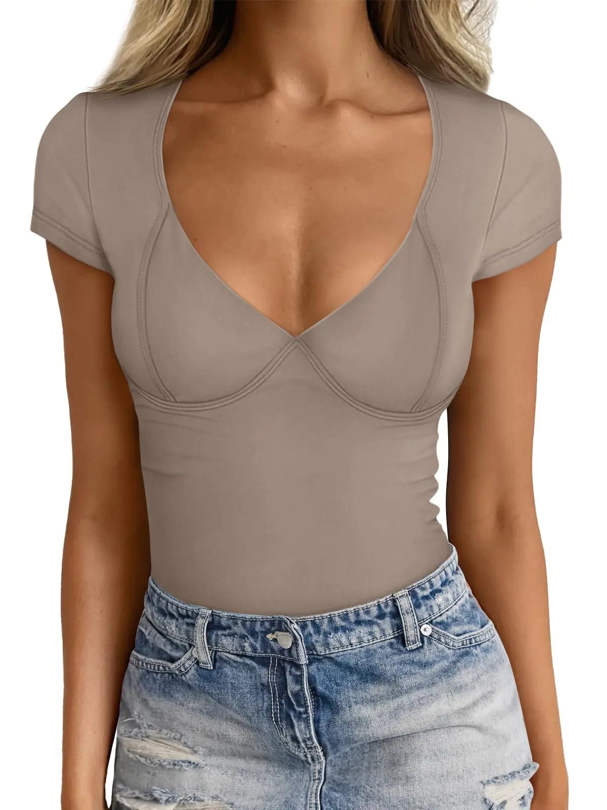 Trendy Queen Womens V Neck T-Shirts Going Out Tops Short Sleeve Slim Fit Basic Y2K Clothes 2025 Beige S - Dakdouksson