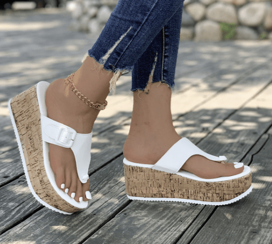 Fashionable Women's Wedge Clogs with Buckle Sandals - Dakdouksson