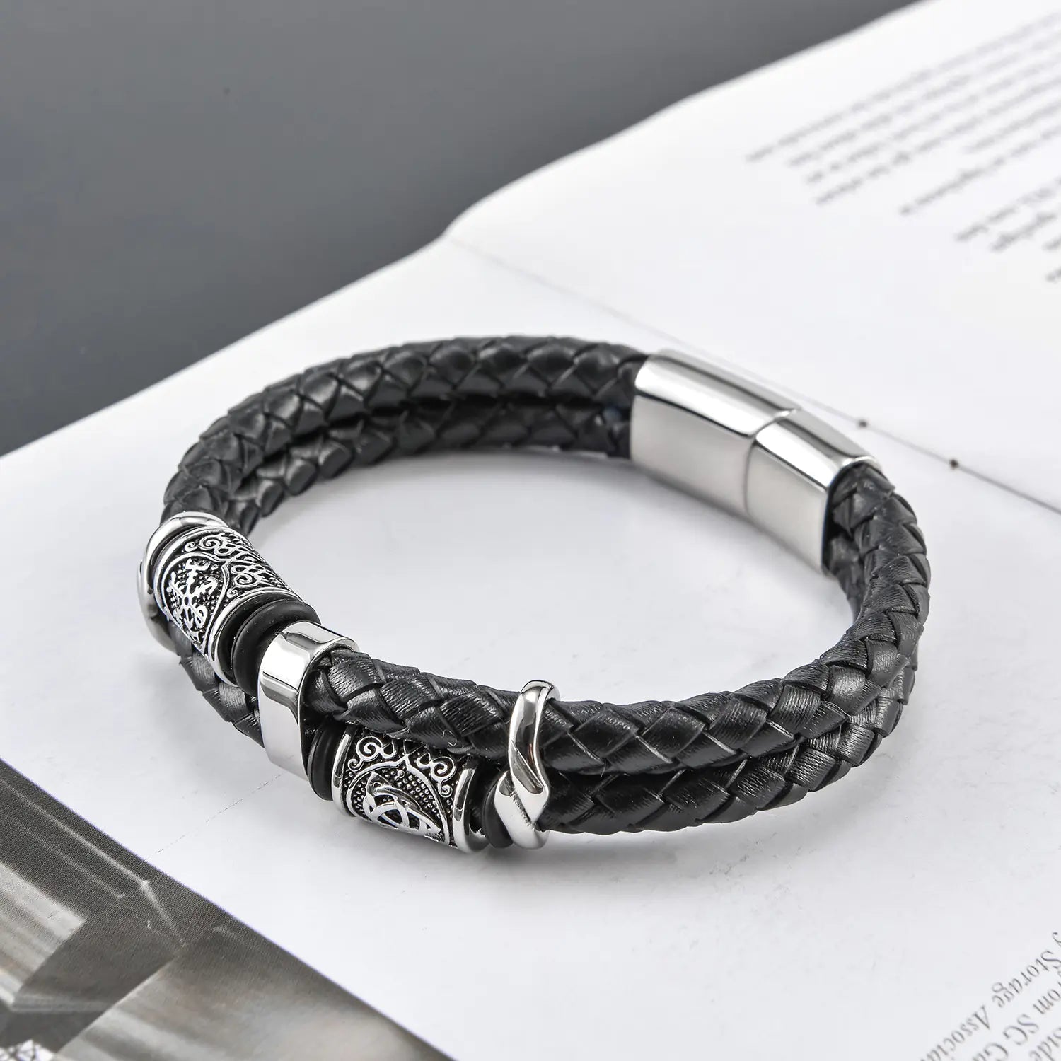 Men's Multi - layer Leather and Stainless Steel Bracelet - Dakdouksson