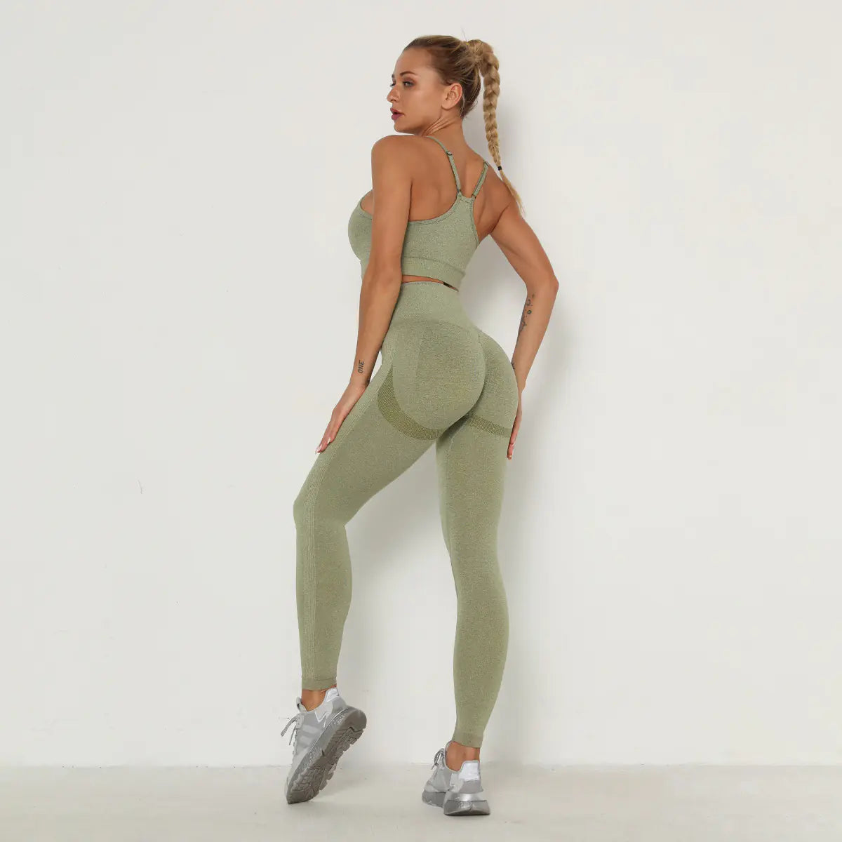 Women's Seamless Yoga Set with Sports Bra and Leggings