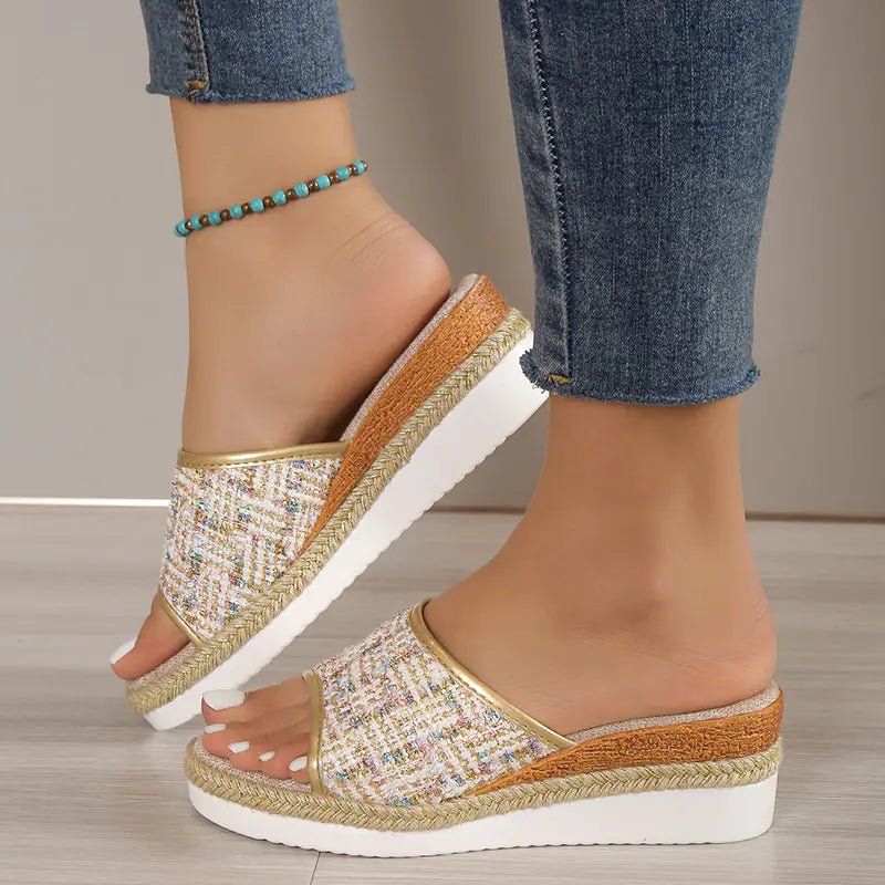 Wedge Slippers - Lightweight Colorful Platform Sandals - Dakdouksson