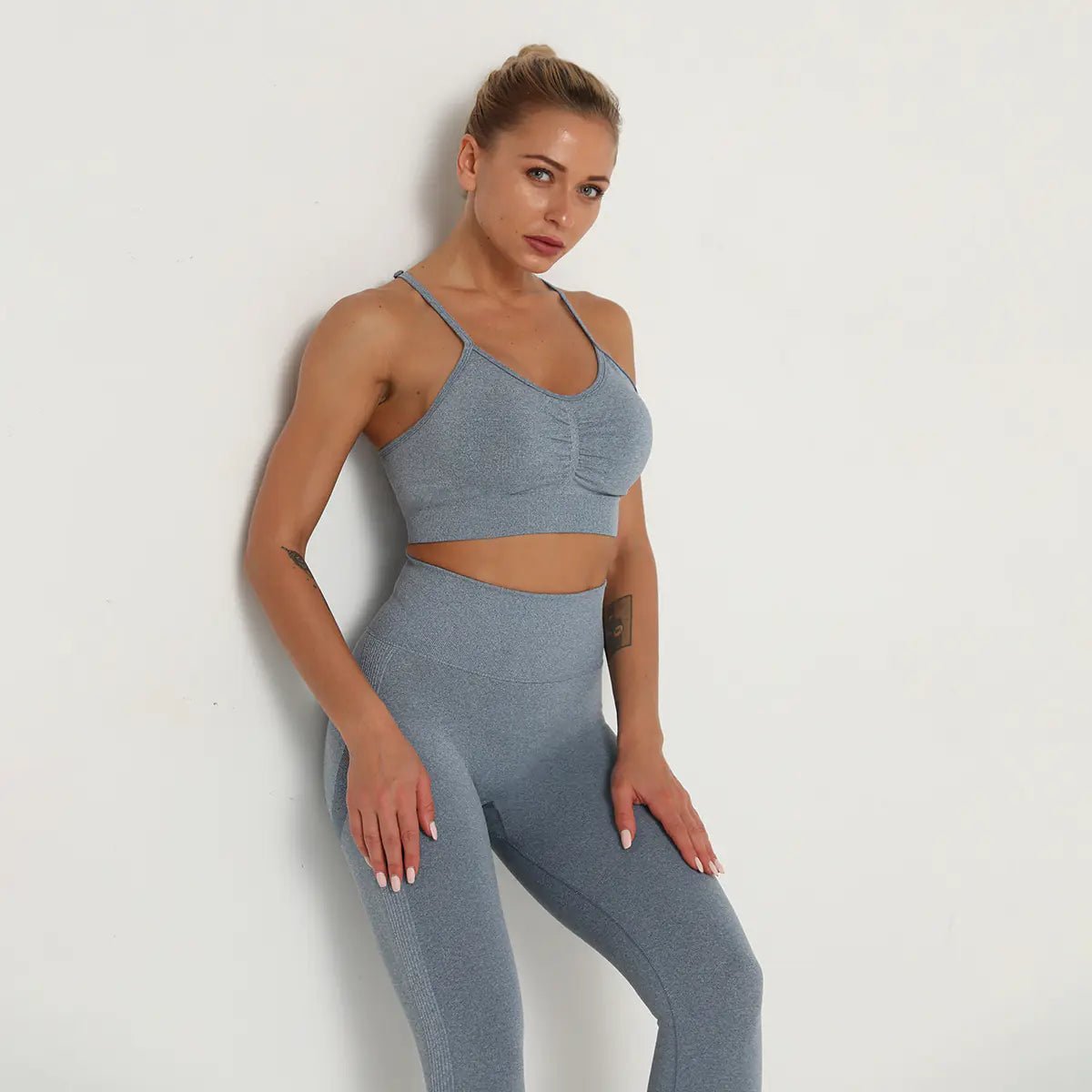 Women's Seamless Yoga Set with Sports Bra and Leggings - Dakdouksson